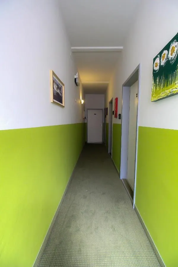 Economic 2Sb Apartment In Lively Area Wien