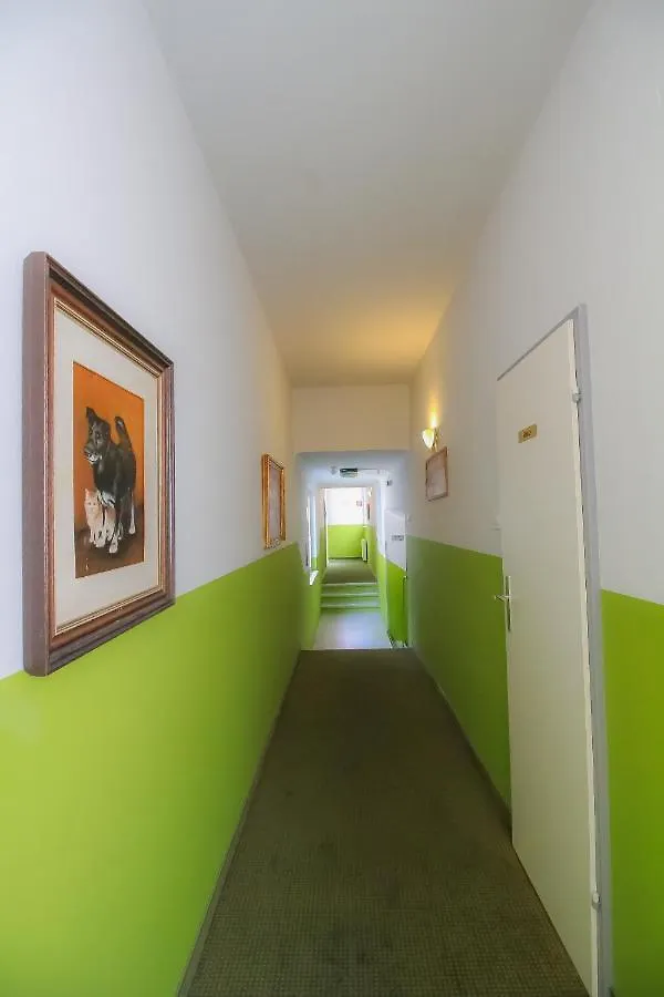 Economic 2Sb Apartment In Lively Area Vienna 0*,  Austria