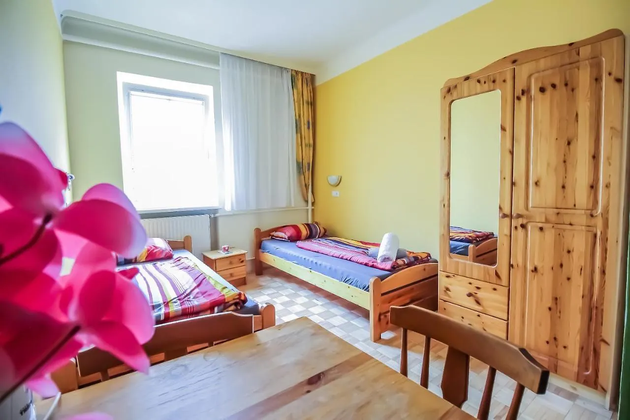 Economic 2Sb Apartment In Lively Area Wien
